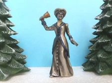 Hudson Pewter Villagers ~ MISS BERNARD ~ WOMAN RINGING BELL  #7937   HTF