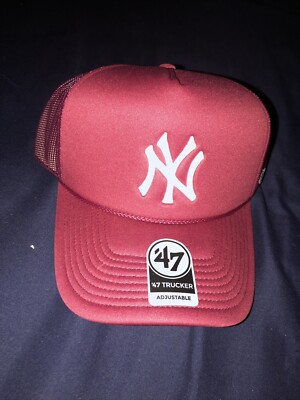 Urban Outfitters '47 Brand New York Yankees Retro Trucker Snapback