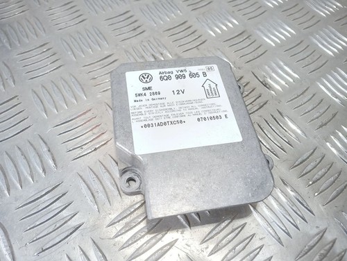 Volkswagen PASSAT B5.5 2001 Airbagsteuergerät 6Q0909605B UST93778