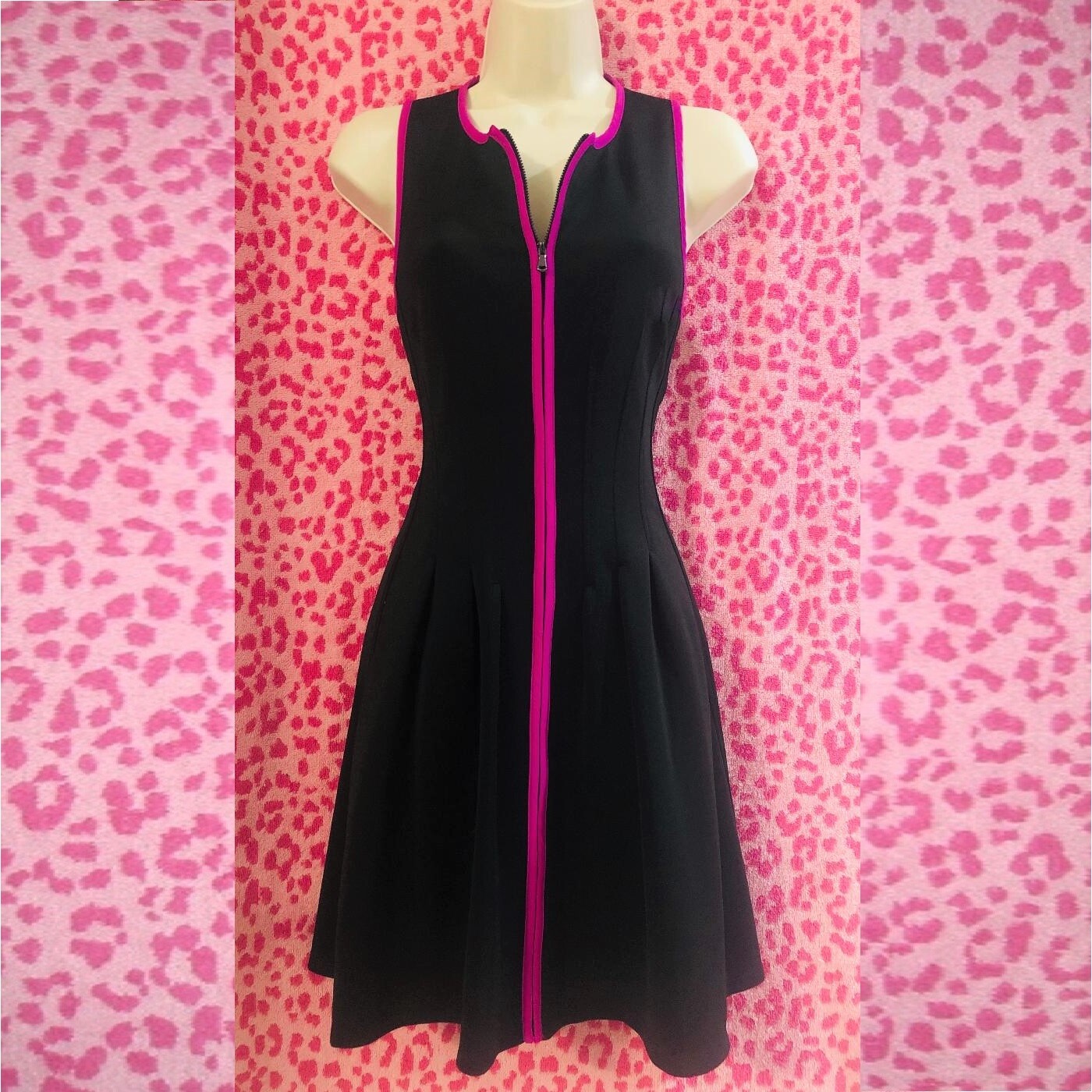 BETSEY JOHNSON Black Scuba Laser Cut Zip Front DRESS … Gem