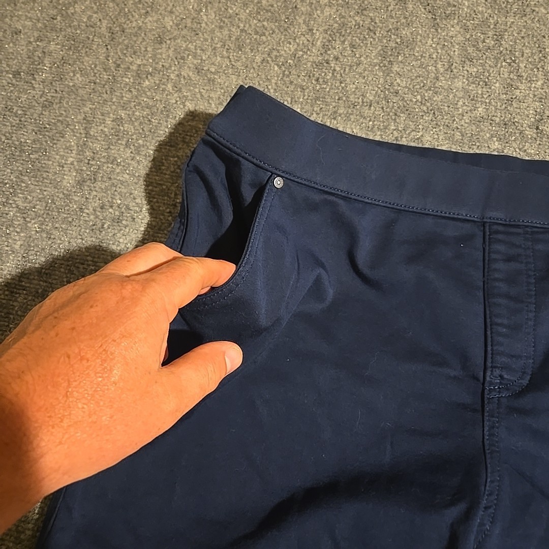 Khakis & Company Shorts Womens Size 16 Blue Pull on Stretchy