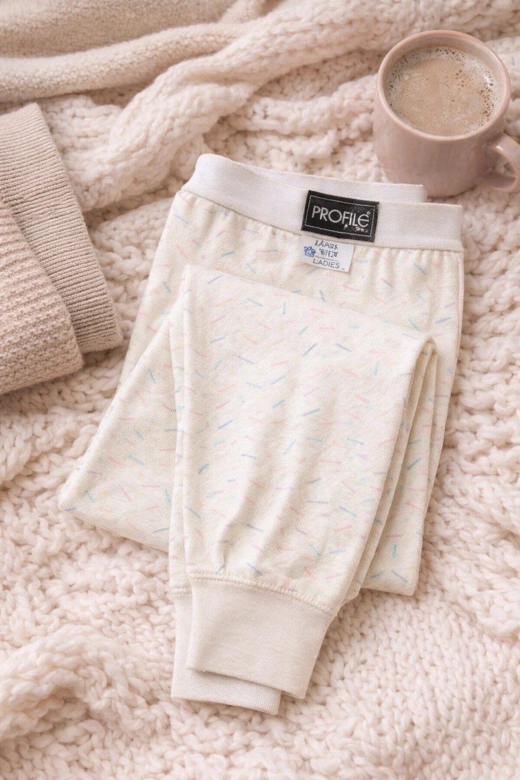 Vintage Profile Thermal Pants Pastel Print Leggings Base Layer Womens M USA
Opens in a new window or