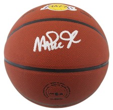 Los Angeles Lakers Collecting and Fan Guide 95