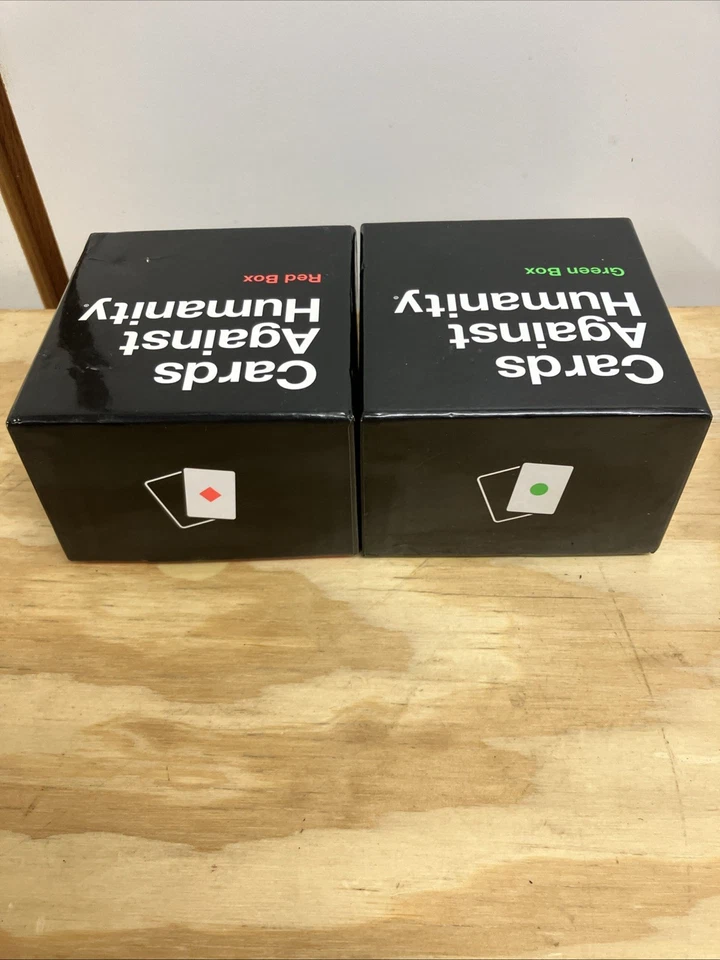 Karten gegen die Menschheit rote und grüne Boxen. - Bild 4 von 4