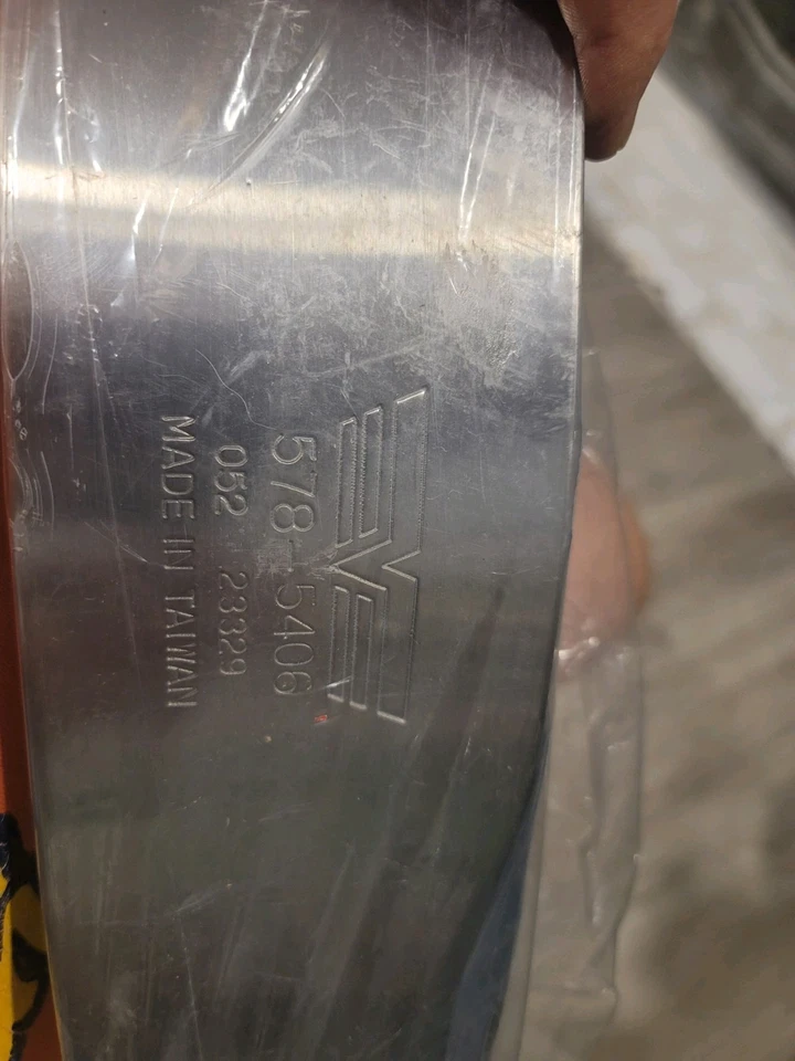 Correa de tanque de combustible Dorman compatible con modelos Peterbilt seleccionados 578-5406 Foto 2 de 2