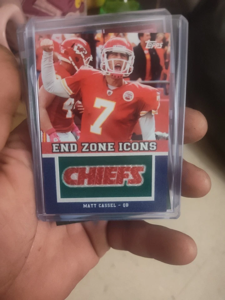 2011 Topps - End Zone Icons Matt Cassel #EZI-17 - Image 3 of 3