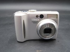 Nikon COOLPIX 5200 5.1MP Digital Camera - Silver With Battery PARTS or REPAIR