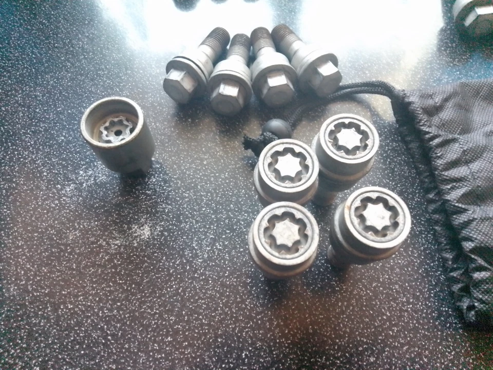 Sommerreifen auf Alufelgen für Audi Q5  - Bild 3 von 4