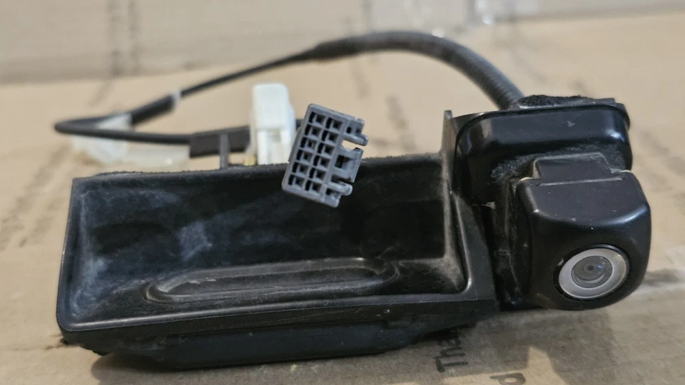 Cámara de reversa de visión trasera Honda Odyssey 2011-2013 OEM 39530-TK8-A110-M1 Foto 4 de 4