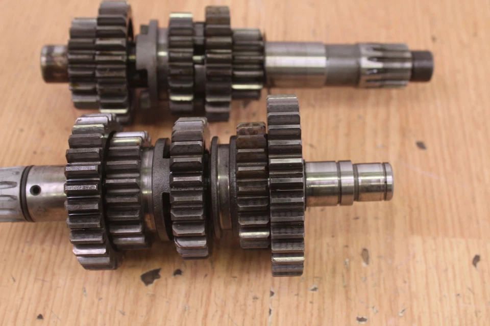 1976 YAMAHA XT500 Tranny / Transmission - Imagem 3 de 4