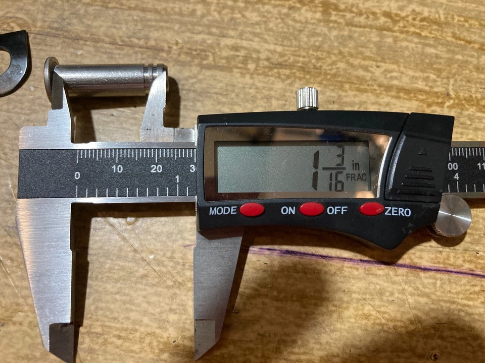 Kit de pasador de montaje de clavija de pie macho Harley HD 42679-01 2001/L Foto 3 de 4