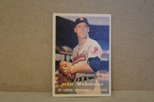 1957 TOPPS HERM WEHMEIER    BASEBALL  CARD #81
