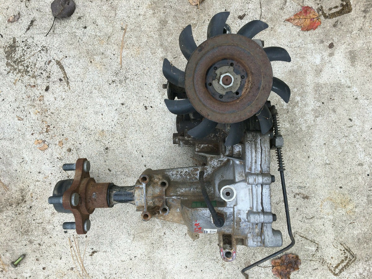 OEM Hydro-Gear LH Transmission Transaxle ZC-DUBB-3DRA-2PPX Toro Zero Turn Mower OEM Hydro-Gear LH Transmission Transaxle ZC-DUBB-3DRA-2PPX Toro Zero Turn Mower
