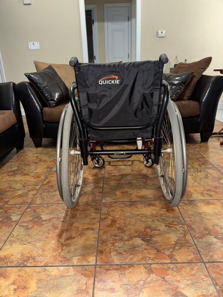 Quickie R7 lightweight wheelchair eBay