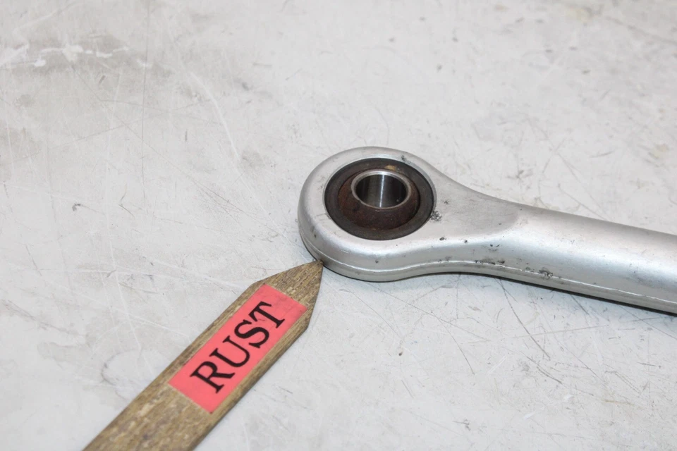 Ducati Monster 620 2005 OEM Dogbone trasero enlace de amortiguación Foto 3 de 4