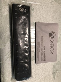 Xbox One Original Console 8 Piece Bundle NO KINECT