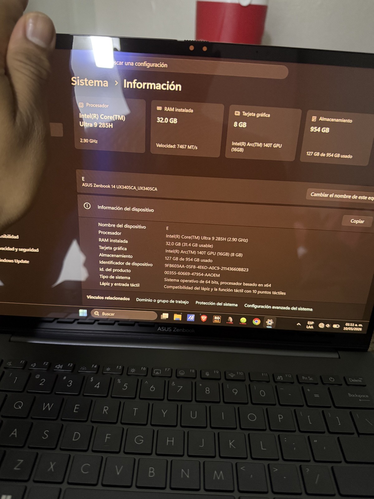 ASUS ZenBook 14, 14-Inch Laptop, with Intel Core Ultra 9 Series 2, 1 TB SSD (Solid State Drive), Windows 11 Home