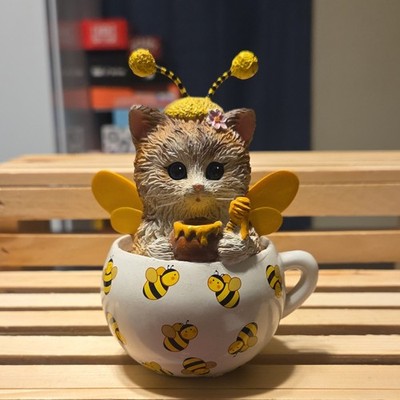 HC Cups of Affection Sweet As Honey Bee Cat Figurine Resin Painted 2012 LE