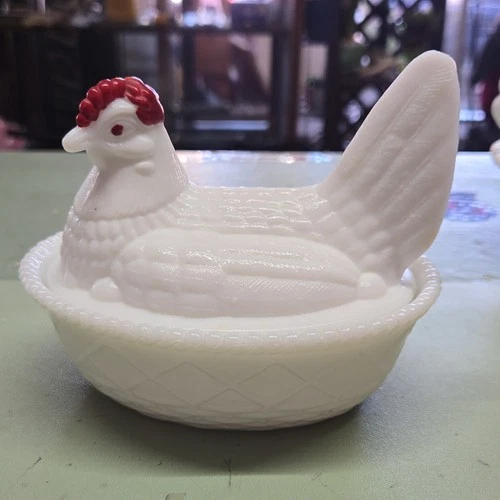 Westmoreland White Milk Glass Hen On Nest Covered Dish With Red  VINTAGE