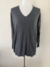 LOFT Womens Size M Sweater Gray Long Sleeve Soft Knit V Neck Sweater