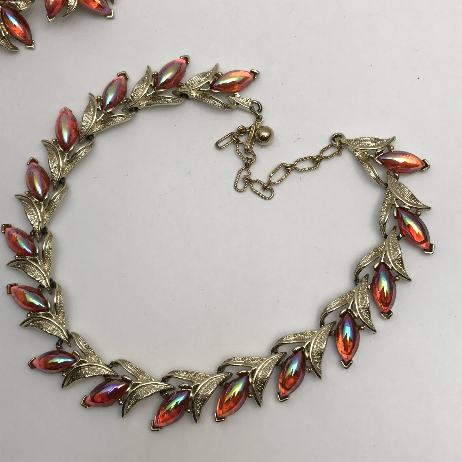 Vintage Kramer Necklace . Clip on earrings . Wate… - image 3