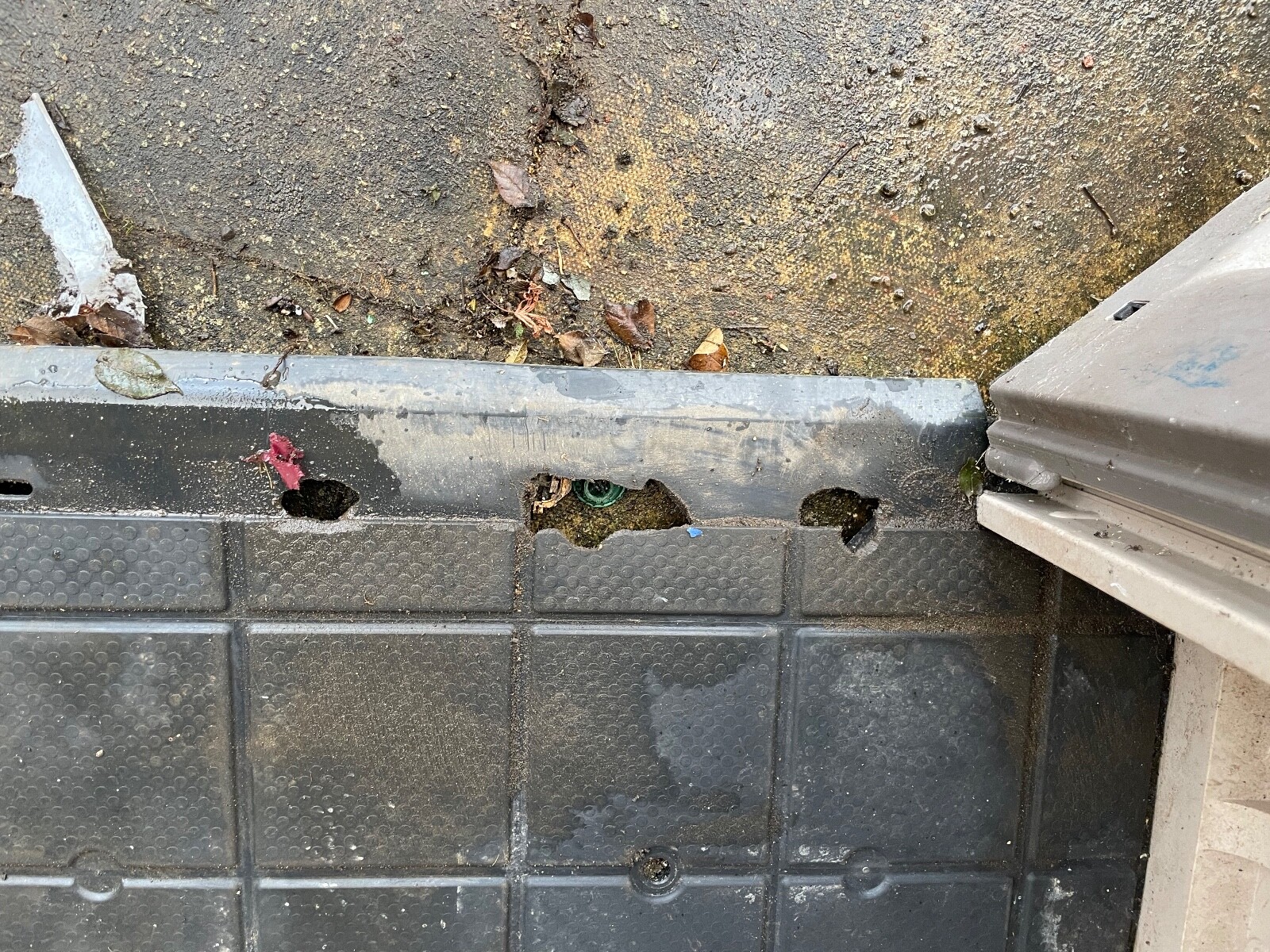 TWO x KETER 6 feet x 3 feet x 6 feet height PLASTIC GARDEN SHED eBay