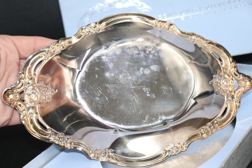 Silver Artistry Community Silver Plate and Spoon by ONEIDA In Original Box - Picture 8 of 24