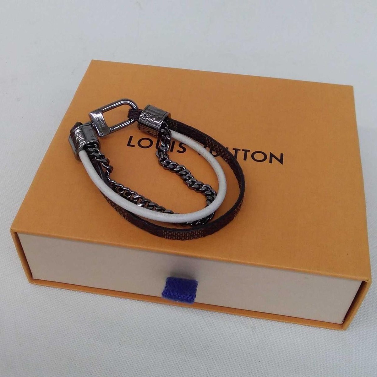 【鈴木】LOUIS VUITTONブレス おしゃれ♪】LOUIS VUITTON コピー ブレスレット チェーン