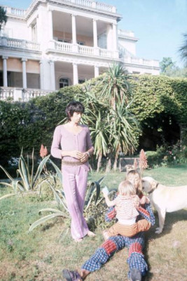 Gitarrist Keith Richards von den Rolling Stones mit Schauspielerin Anita Pall - 4x6 Foto