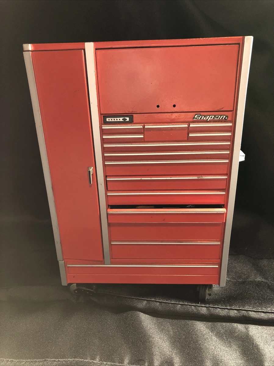 Snap on Miniature Tool Box KR7100C Piggy Bank. Read Description