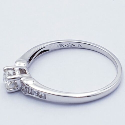 18ct White Gold Ring 0.47ct Diamond Ring 750 Size Q1/2 Value $2830 - Picture 4 of 5
