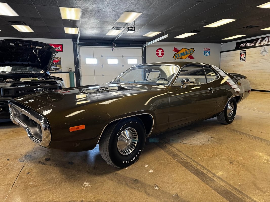1972 Plymouth Roadrunner for sale in Eldon Missouri