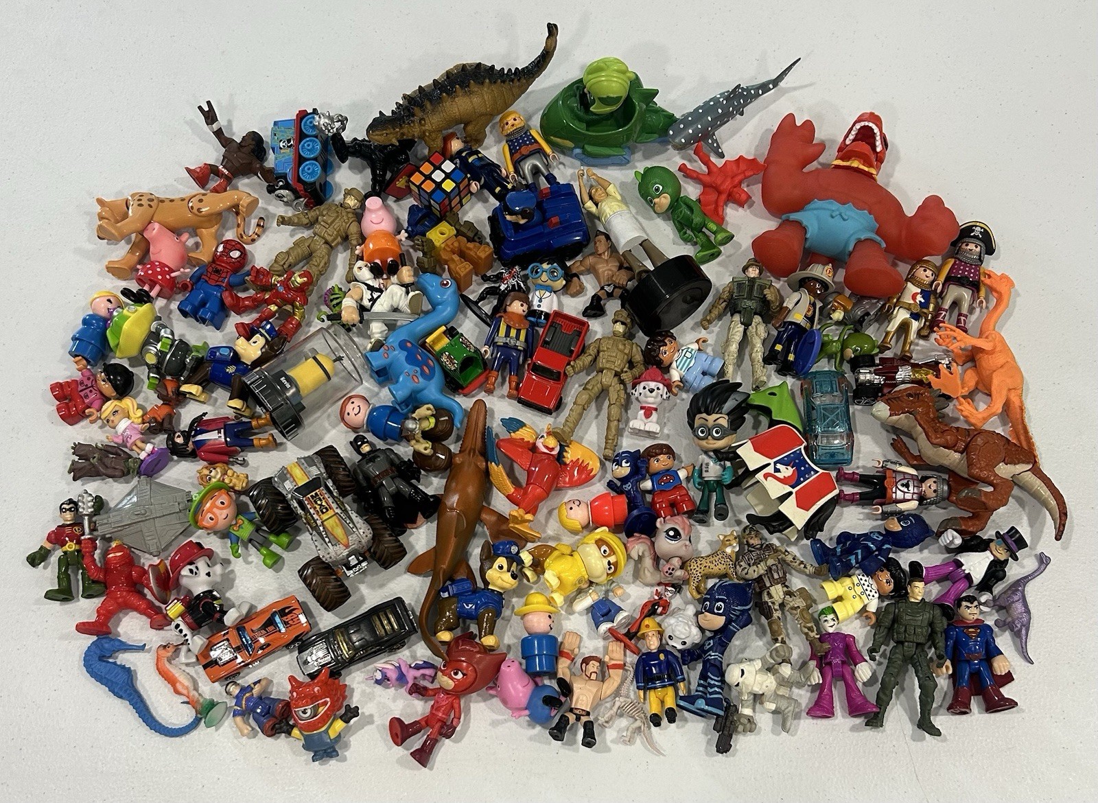 Lot of 100 Junk Drawer Mixed Vintage Modern Toy PVC Action Figures No Duplicates
