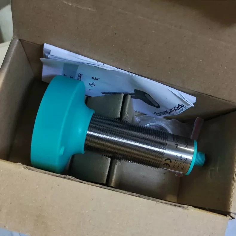 Pepperl+Fuchs UB6000-30GM-E5-V15 Ultrasonic Sensor Brand NEW - Image 2 of 3