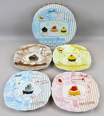 Nostalgie Dora Papis Design LES PETITS GATEAUX quadratische Vorspeise Dessertteller