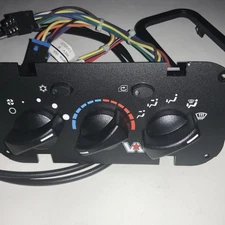 Freightliner A22-73379-004 OEM Heater Control Panel, NEW.(240)
