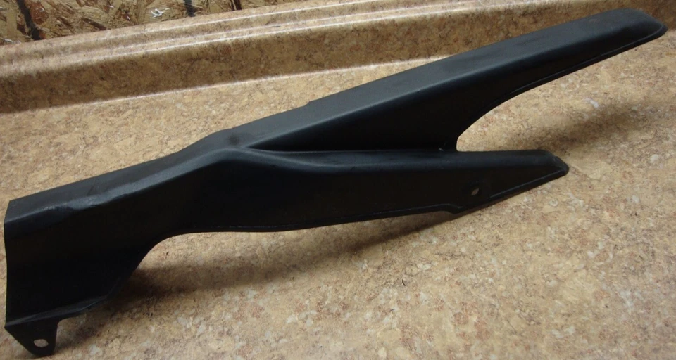 Panel de cubierta protector de cadena trasero Honda CBR500R 2014 CBR500 R CBR 500 500R Foto 4 de 4