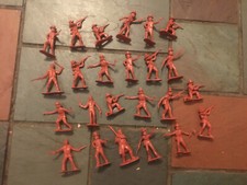 BMC LOT OF 24 SOFT PLASTIC 54MM ALAMO DEFENDERS MATCHING RED-BROWN FIGURES MINT