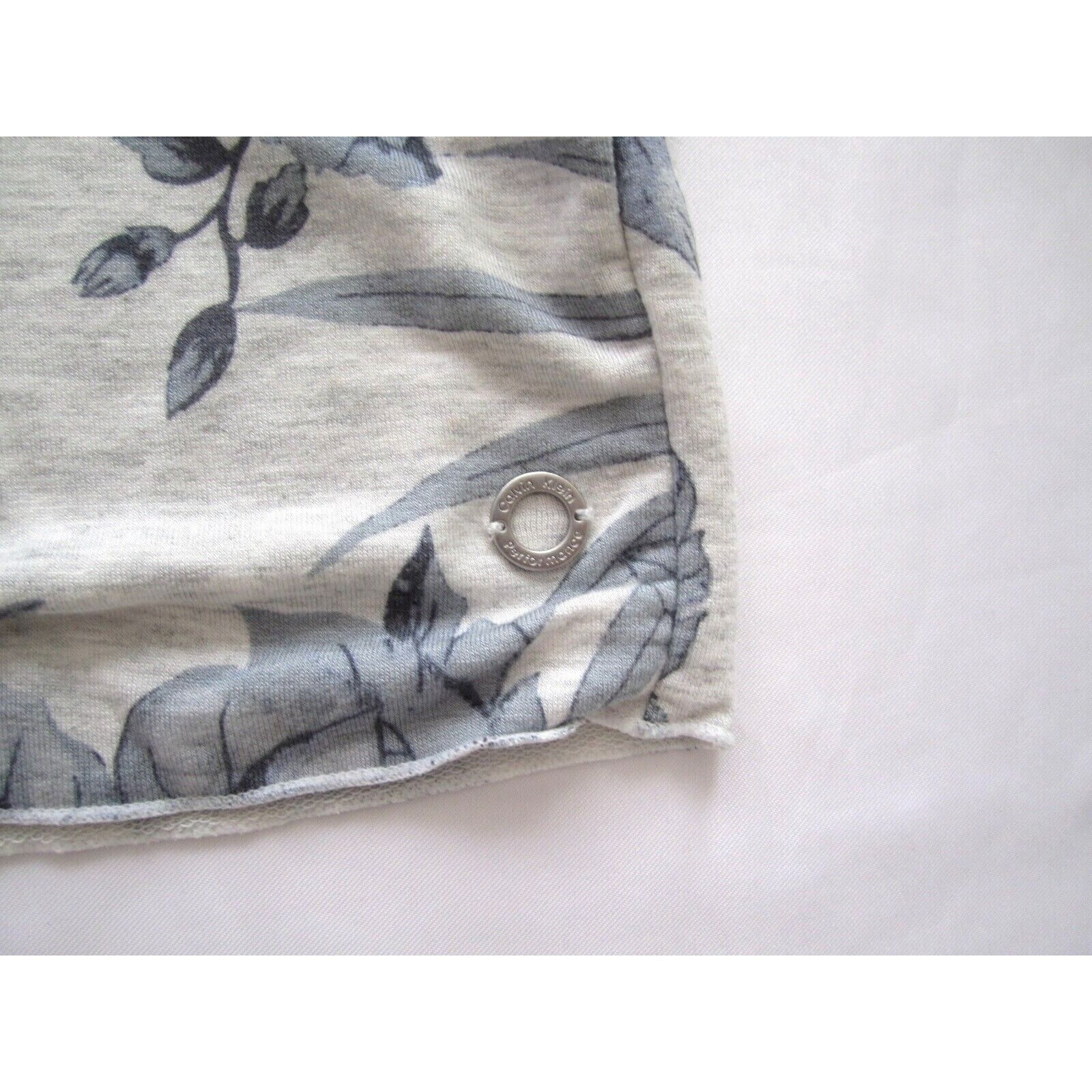 Women's Calvin Klein Performance Cropped Floral Pullover Hoodie Sz M (WS14) thumbnail 5