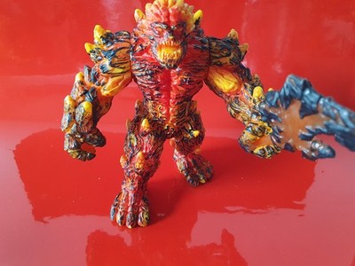 Schleich 42447 Eldrador Lava Golem Feuerwelt Lavawelt