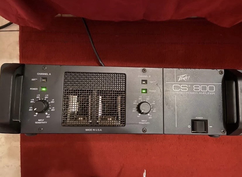 Peavey CS-800 Stereo Power Amplifier  With Rack Mount Tested & Working!