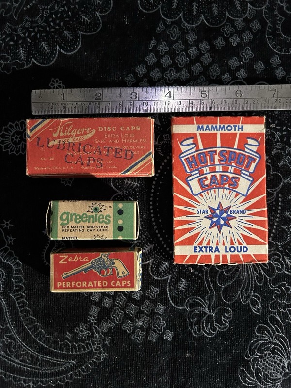 LOT OF 4 VTG~ CAP TOY GUN EMPTY BOXES (GREENIE / KILGORE / ZEBRA / MAMMOTH USA.