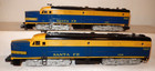 American Flyer SHINY, New Looking Rare Blue + Yellow Santa Fe 484&486 Diesel Set — photo 4