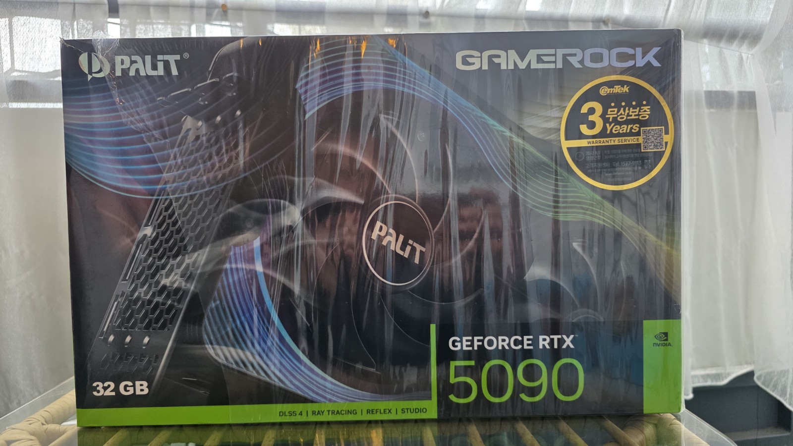 Palit Gamerock OC GeForce RTX 5090  Grafikkarte ( Defekt/Ersatzteil)