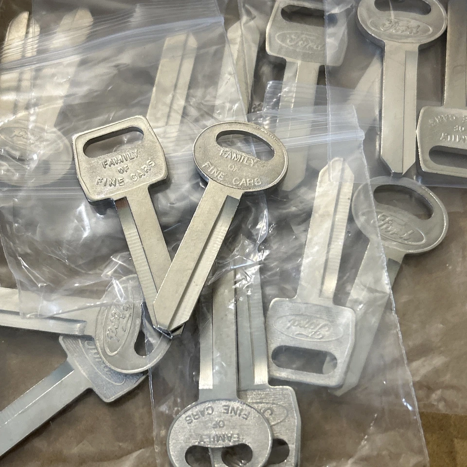 8x (16)Blank Key Sets H50 & H51 For Ford Lincoln Mercury Vehicles with Ford Logo - Image 4 of 4