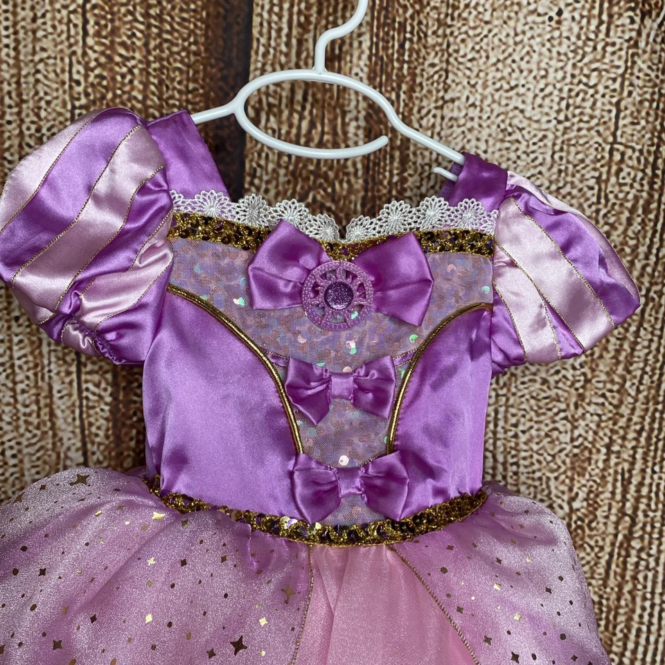 NUEVO Vestido Disfraz Princesa Rapunzel Enredado Exclusivo de Disney Store 3 Nuevo sin Etiquetas $54.99 Foto 2 de 4