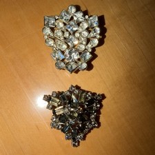 2 Vintage Rhinestone Broches - Clear & ?Smokey