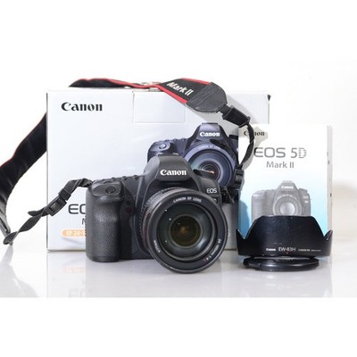 Canon EOS 5D Mark II Digitalkamera + EF 24-105mm F/4.0 L IS USM Zoom Objektiv 