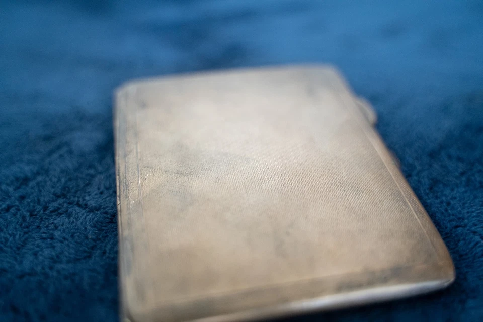 Estuche de cigarrillos de plata esterlina Birmingham 1912 Anchor Lion M M & C Co antiguo Foto 2 de 4