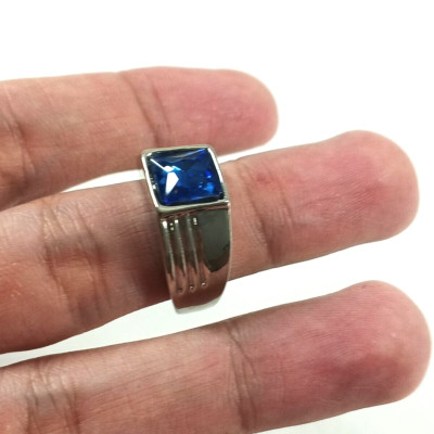 Men's Ring Size 7.5 brass Silver Plated Flush Setting Ring Crystal